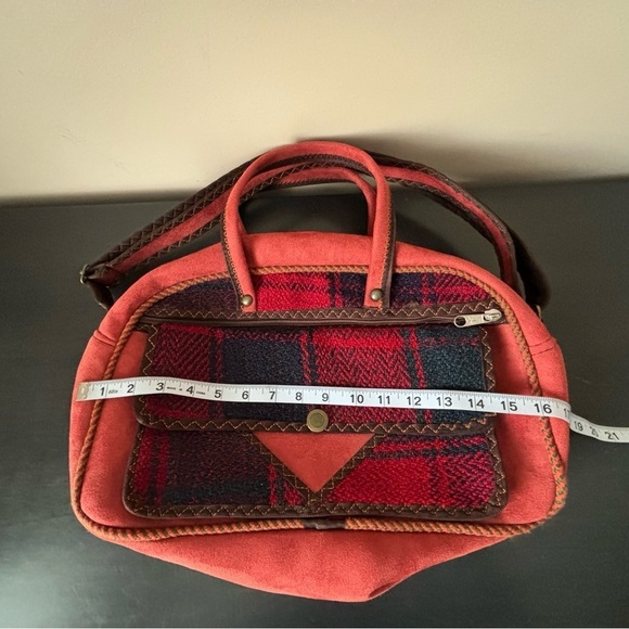 🥰2/$20 Multi-Media Tapestry And Felt Multi-Pocket Spacious Hand And Shoulder Bag - Picture 10 of 11